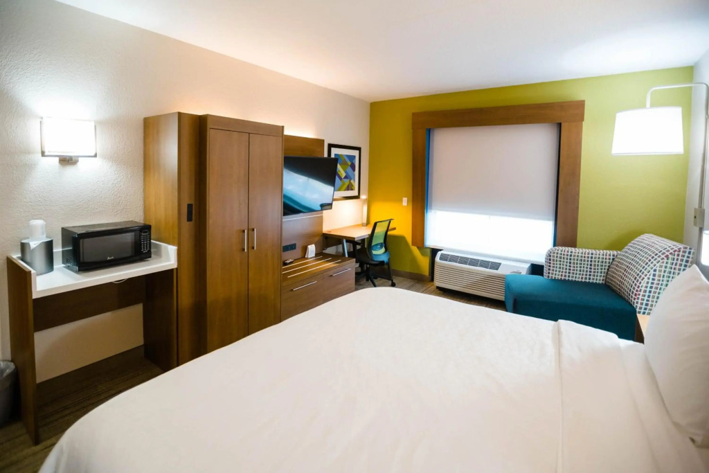 Holiday Inn Express & Suites Knoxville-Farragut by IHG