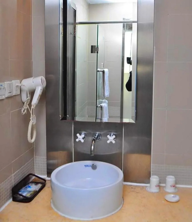 Motel 168 Wuxi Railway Station Branch