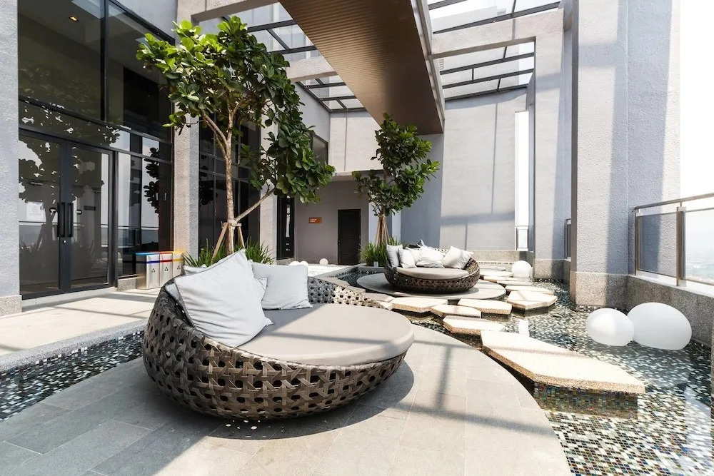 Luxurious Studio Suites @ Tun Razak