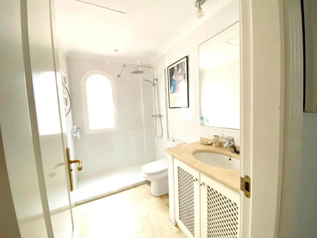 Apartment With 2 Bedrooms in Marbella, With Wonderful sea View, Pool Access, Furnished Garden - 10 m From the Beach