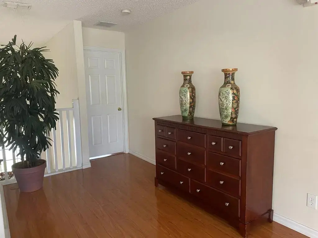 Emerald Island Resort : Pool & Games Room  : LK51, Kissimmee, US