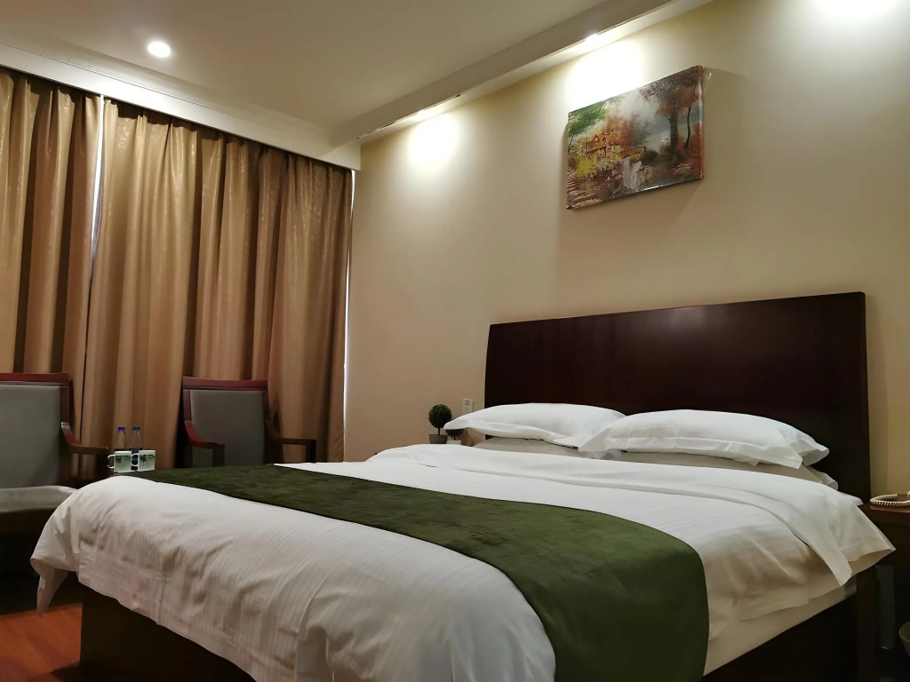 GreenTree Inn ShangHai Car Piers Studio Express Hotel