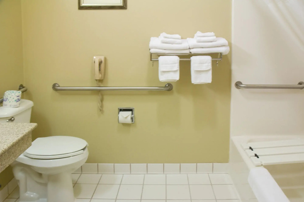 Country Inn & Suites by Radisson, Marion, OH
