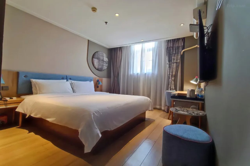  Home Inn (Guangzhou Tianpingjia Metro Station)