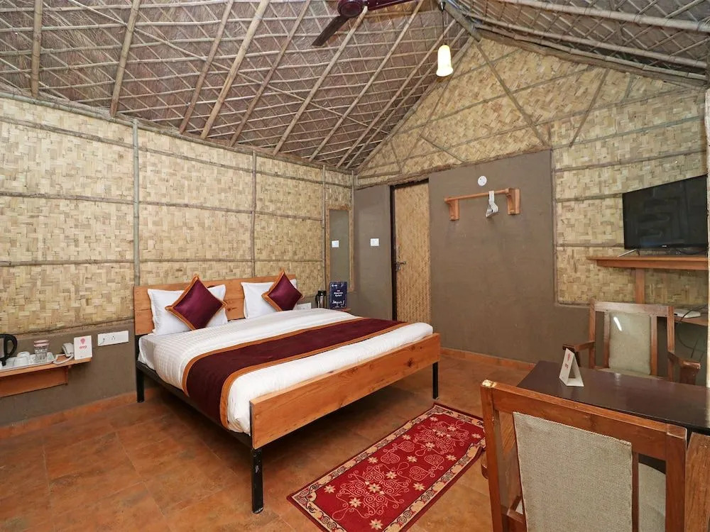 OYO 14607 The Gharonda Huts
