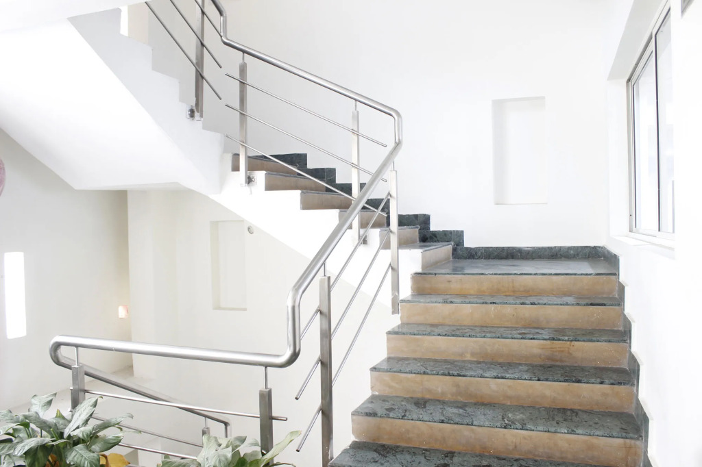 FabHotel Siri Inn Madhapur
