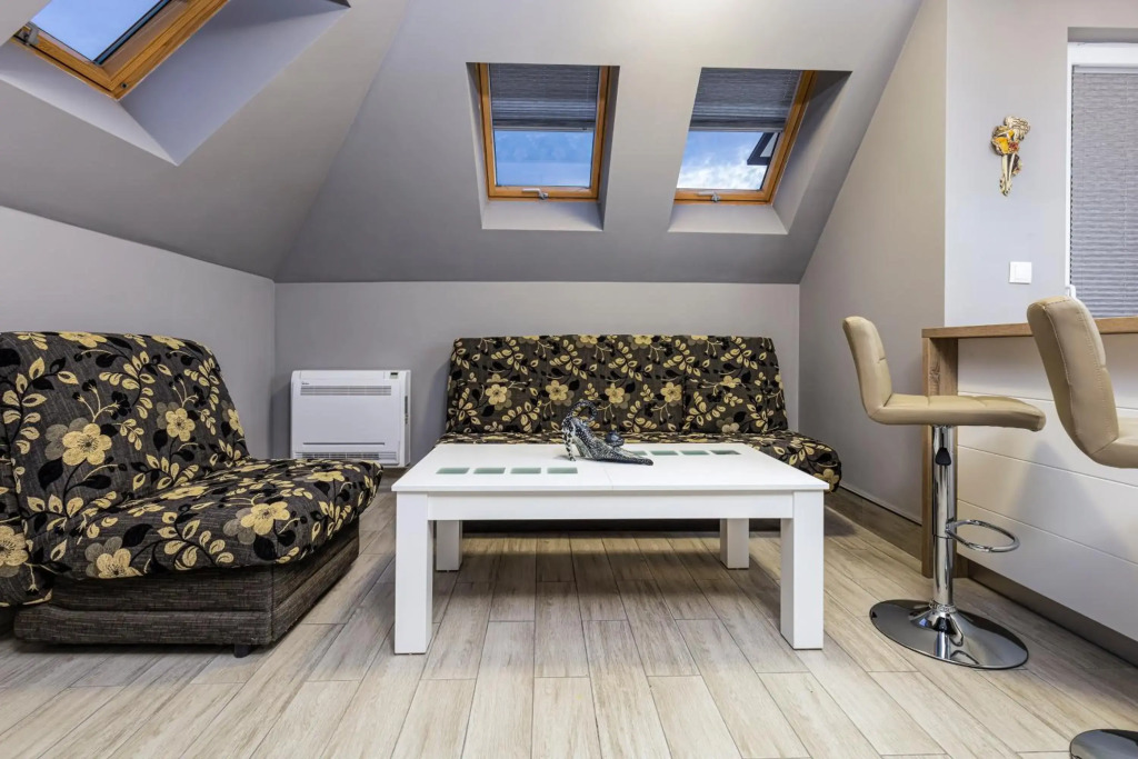Beautiful 1BD Apartment with a Parking Spot