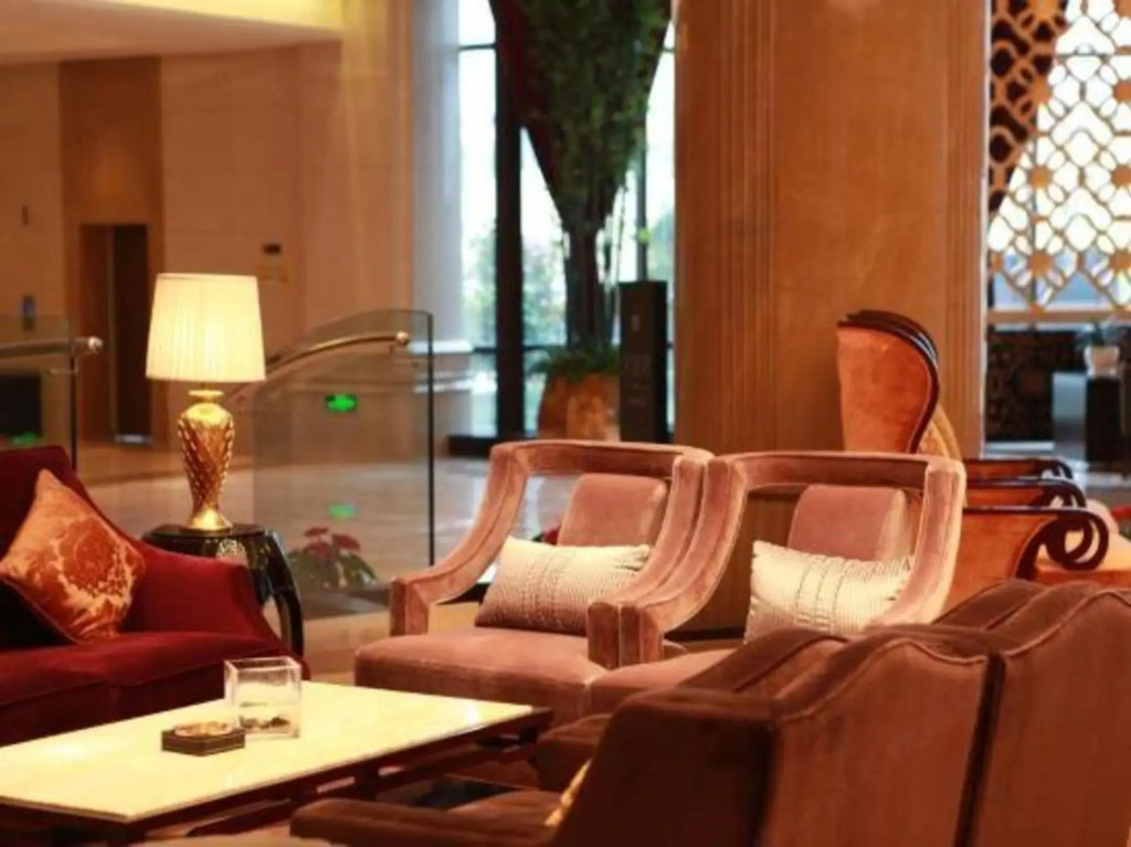Binjiang International Hotel