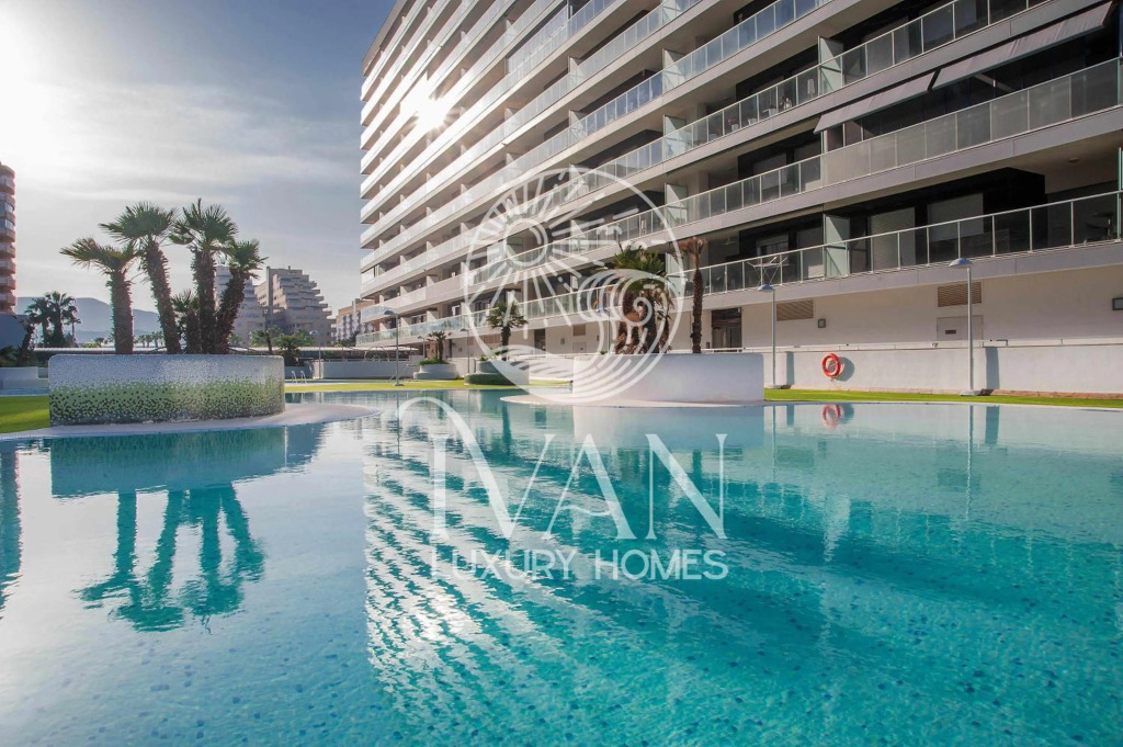 Casa Nicole - Iván Luxury Homes - SEMIFRONTAL - 10ª Planta - Sur- 1ª Linea de Playa