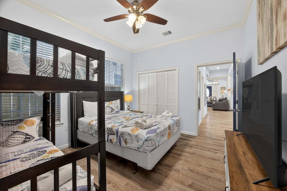 Seaglass Haven 2 Bedroom Home