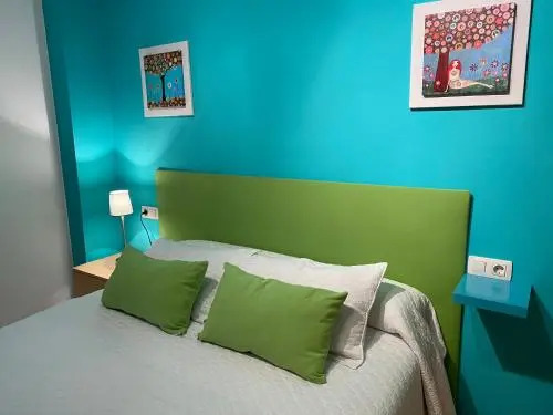 Apartamentos Alcañiz, Ana