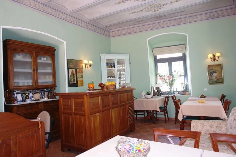 Phaedra Hotel