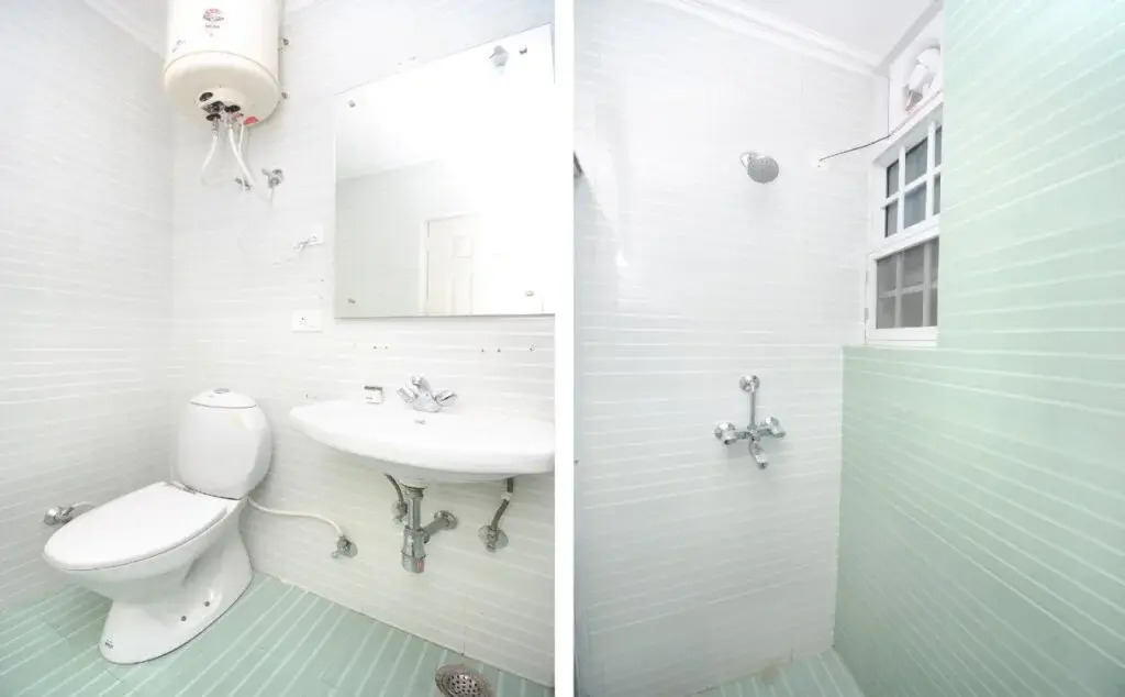 OYO Home 29340 Enticing 2BHK Apartment Kamyana