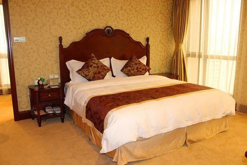 Yifeng Harbour Hotel