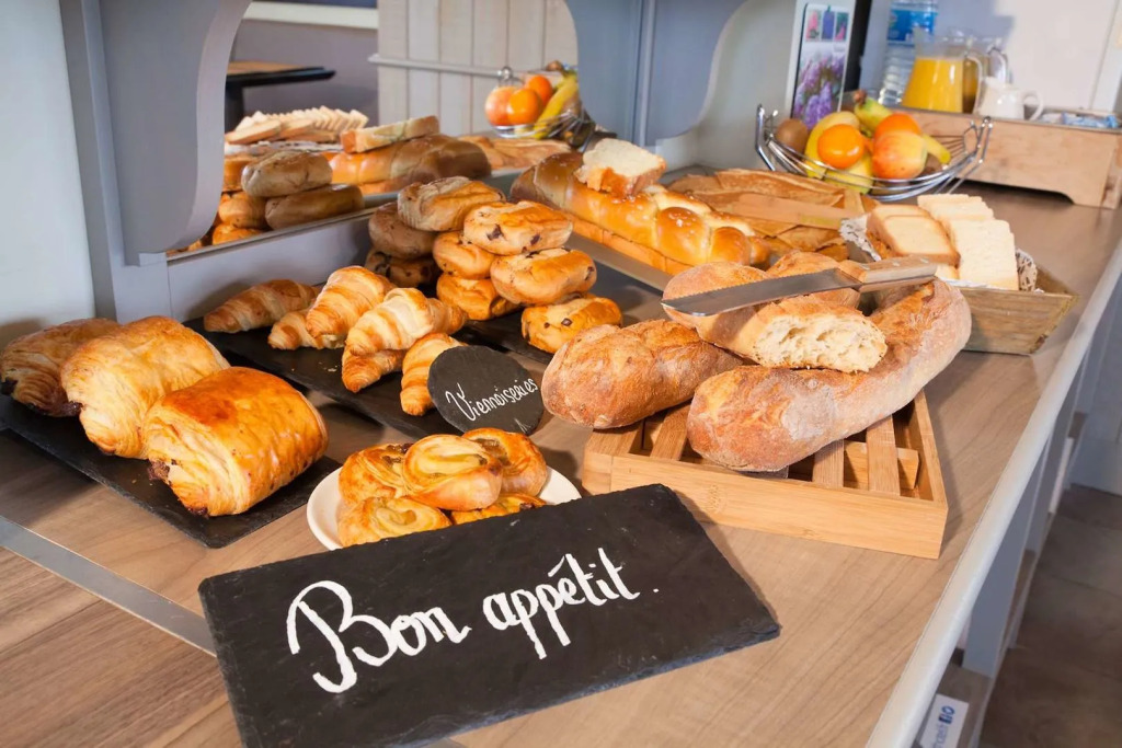 BRIT HOTEL CONFORT Lannion vers Perros-Guirec
