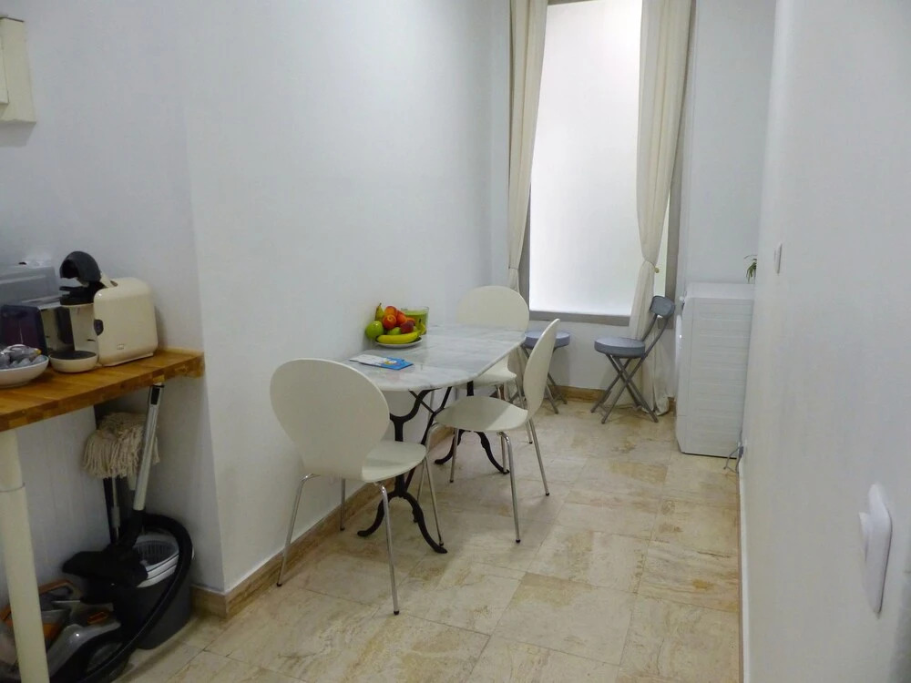 Rue Turgot Apartment