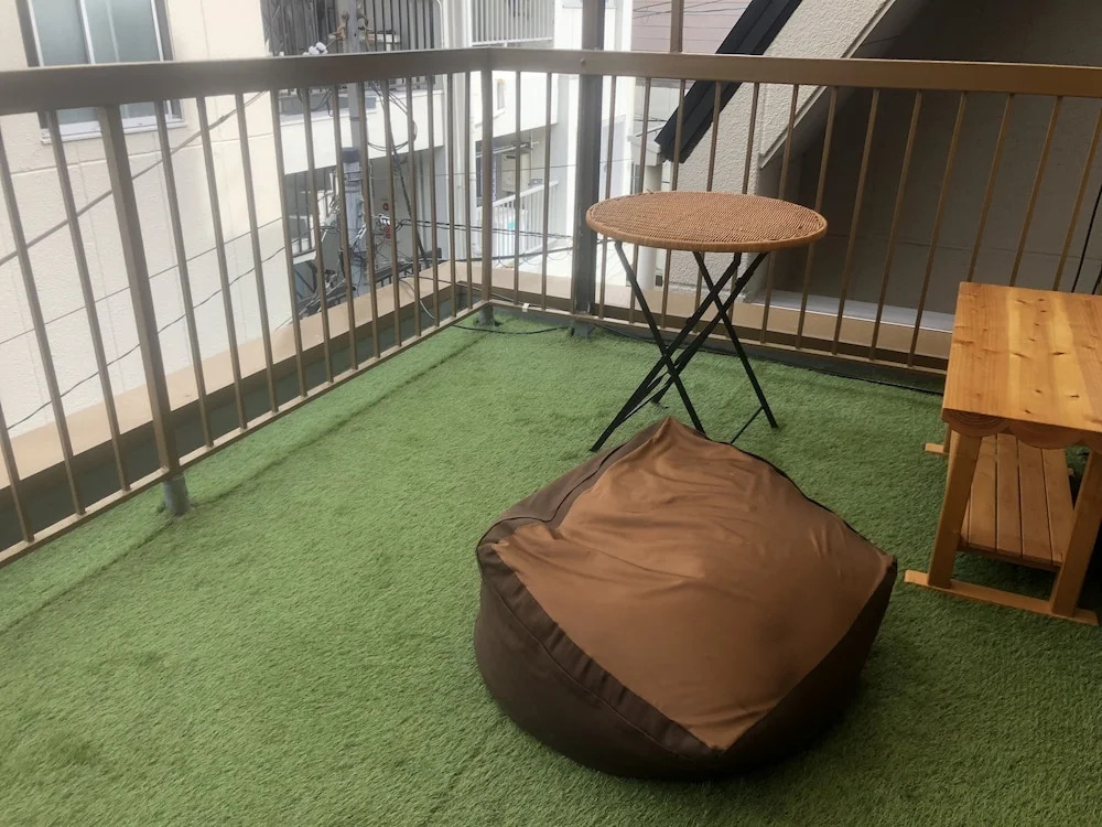 TONARINO Backpackers Hostel Free Breakfast