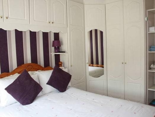 Seamount House B&B