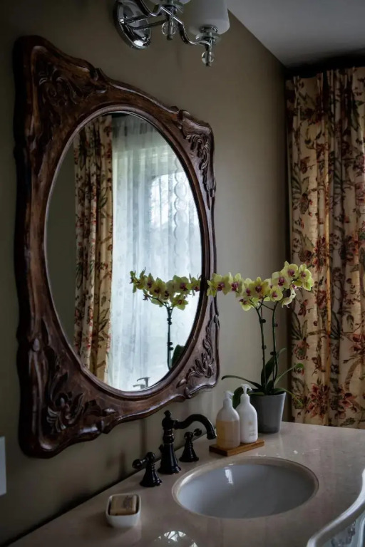 Maplehurst Manor Bed and Breakfast