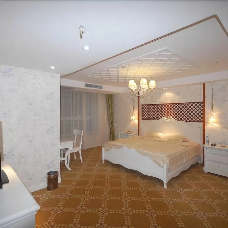Chianti Bay Hotel