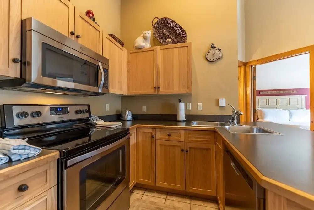 Dakota Lodge by Summit County Mountain Retreats