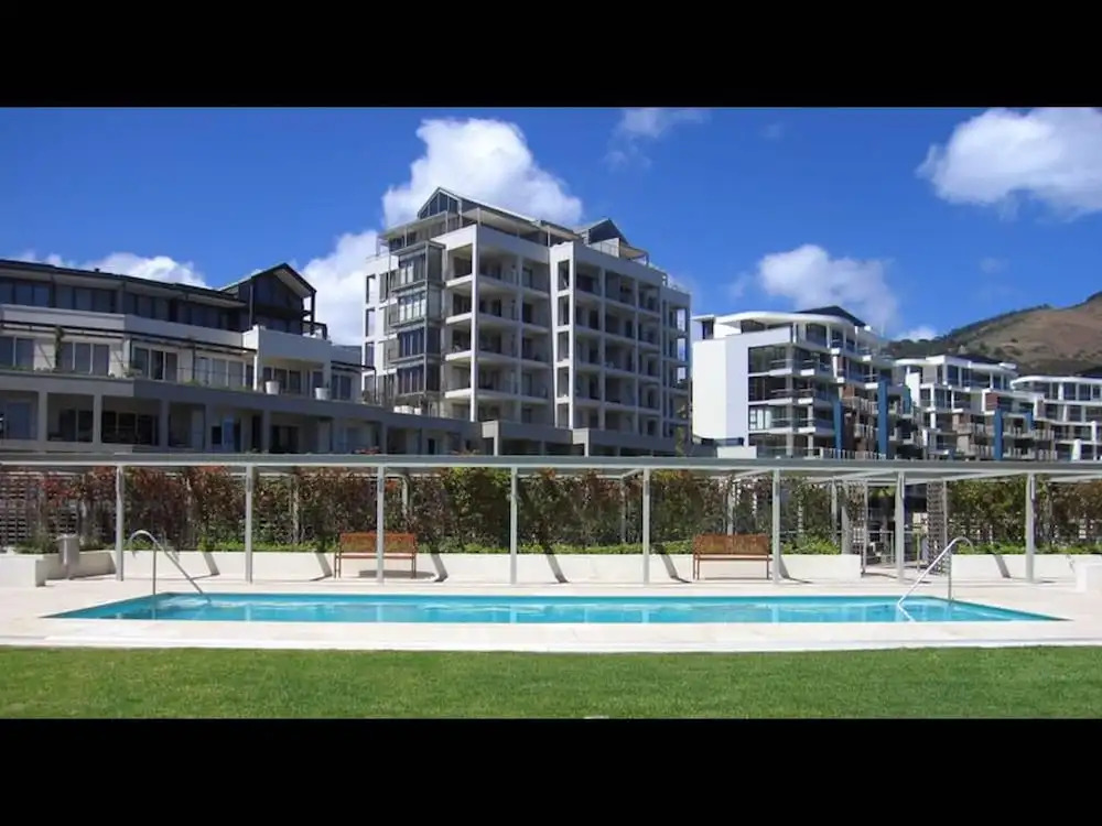 One Bedroom Apartment - Fully Equipped Waterfront Based, V&a Marina Residential