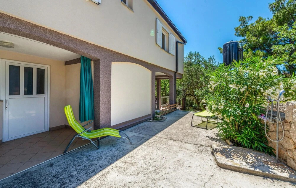 Awesome Home In Starigrad