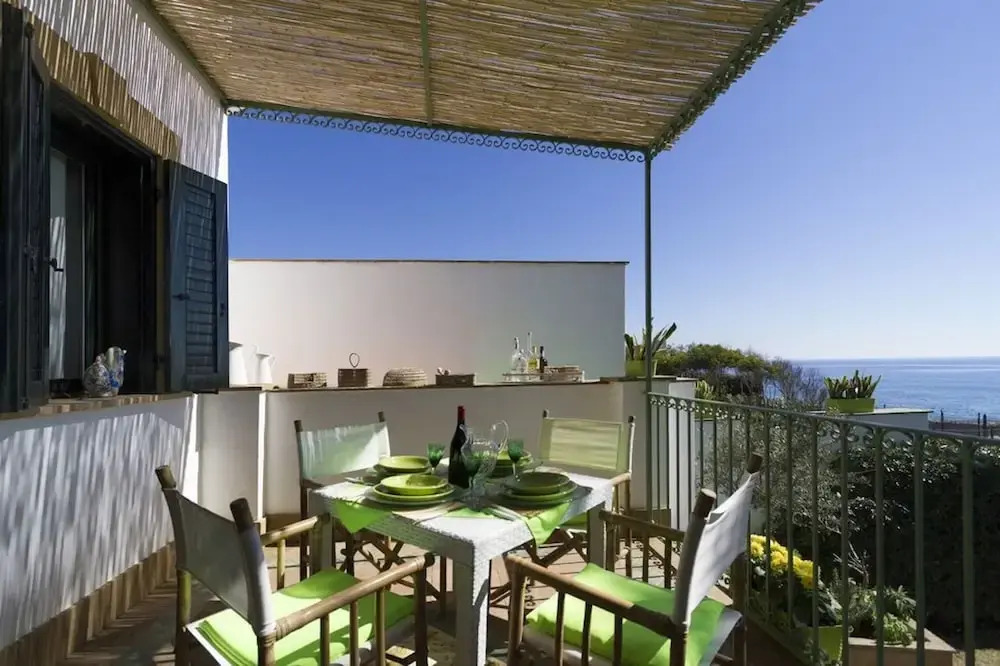 Exclusive Villa in Fontane Bianche - Beahost
