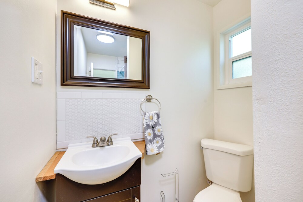 Quiet Carpinteria Cottage By Town & Beaches