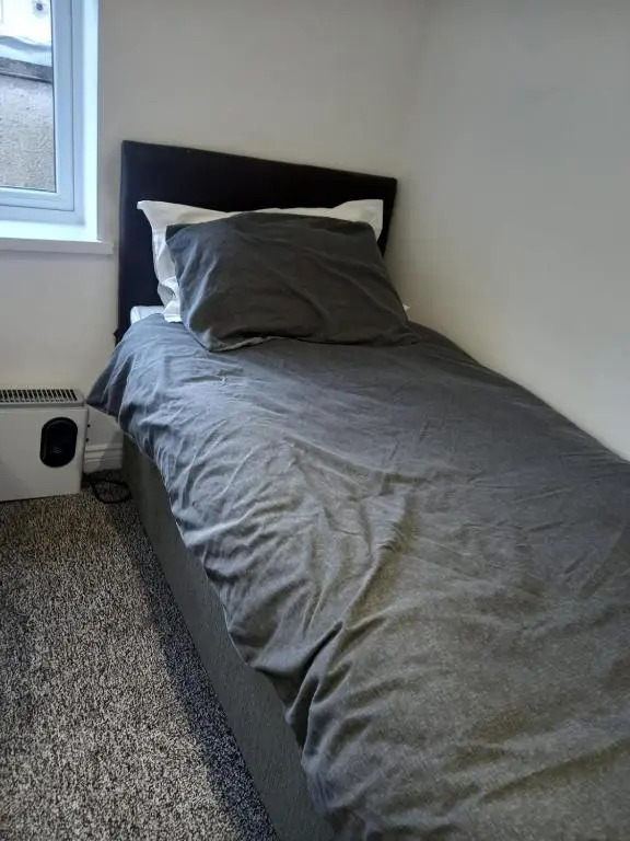 Modern Apartment with Roof Garden Close to City Centre