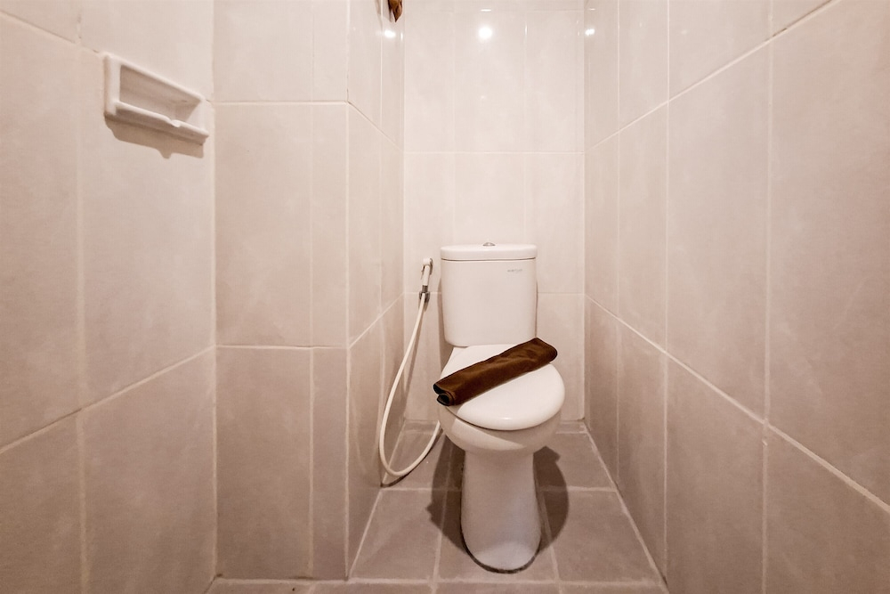 Luxury Studio at Serpong Garden Apartment By Travelio