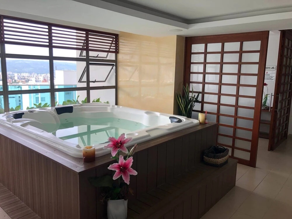 Modern 2 bedroom apartment in Sotomayor