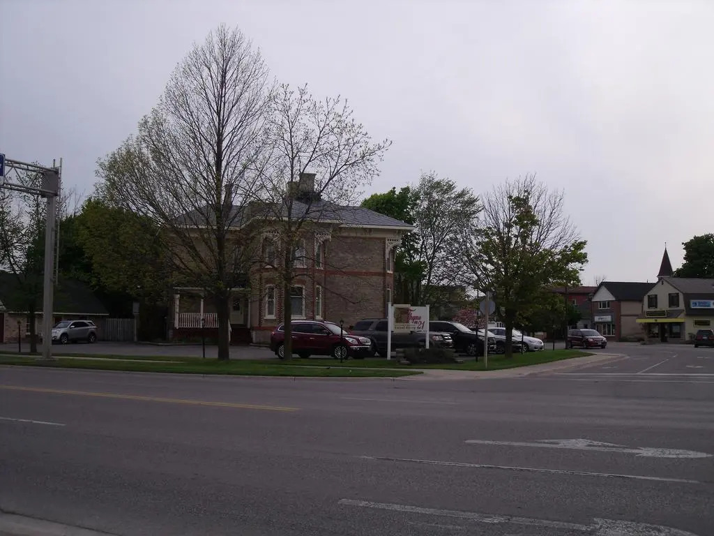 Maple Leaf Motel
