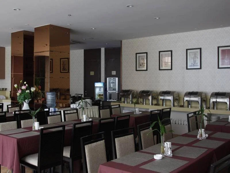 Regan International Hotel