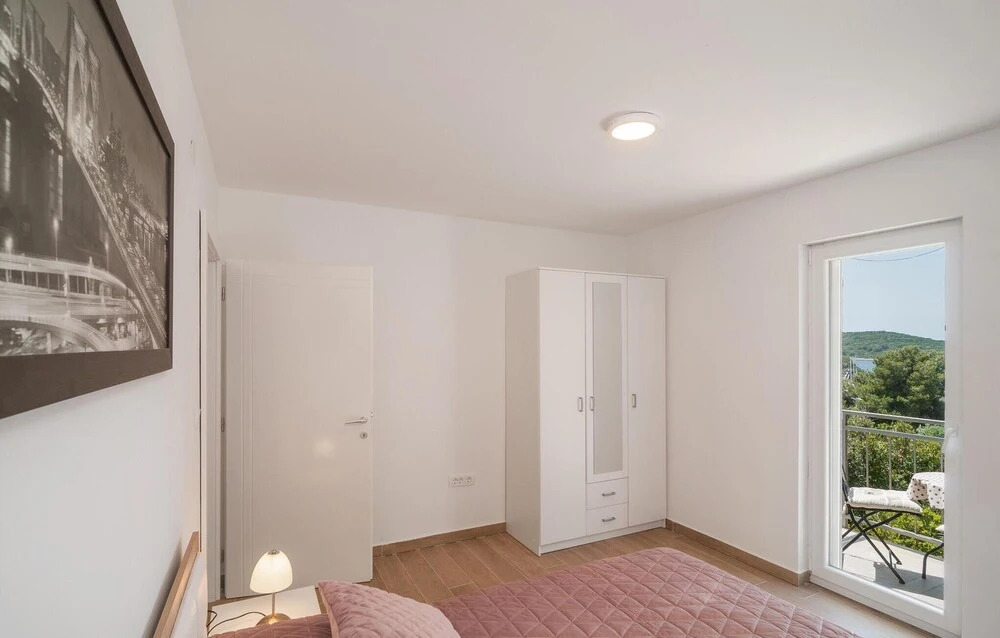 Gorgeous Home In Maslinica