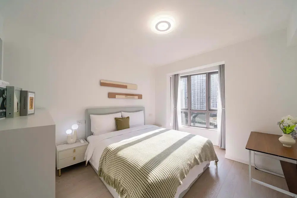 Tyms Xujiahui 2BR Apt Near Metro