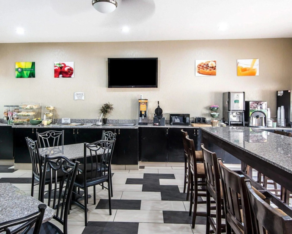 Red Lion Inn & Suites Blue Springs