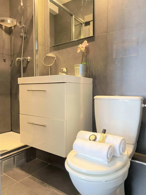 827 - Champ de Mars - Appartement parisien