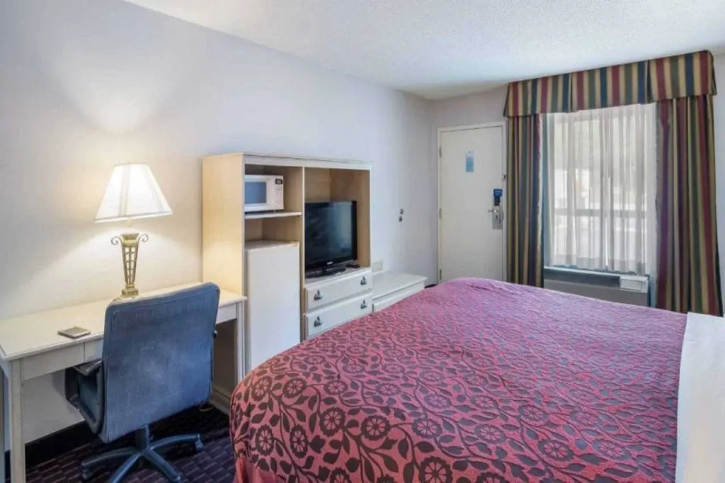 Motel 6-London, KY