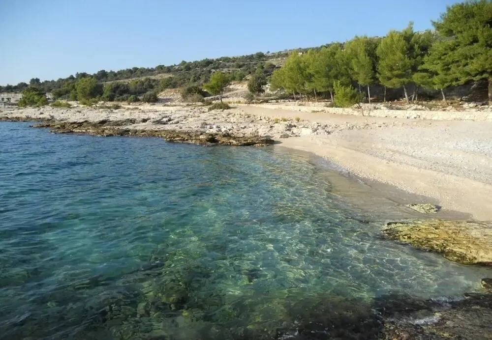 Neda - 150 M From Pebble Beach - A2