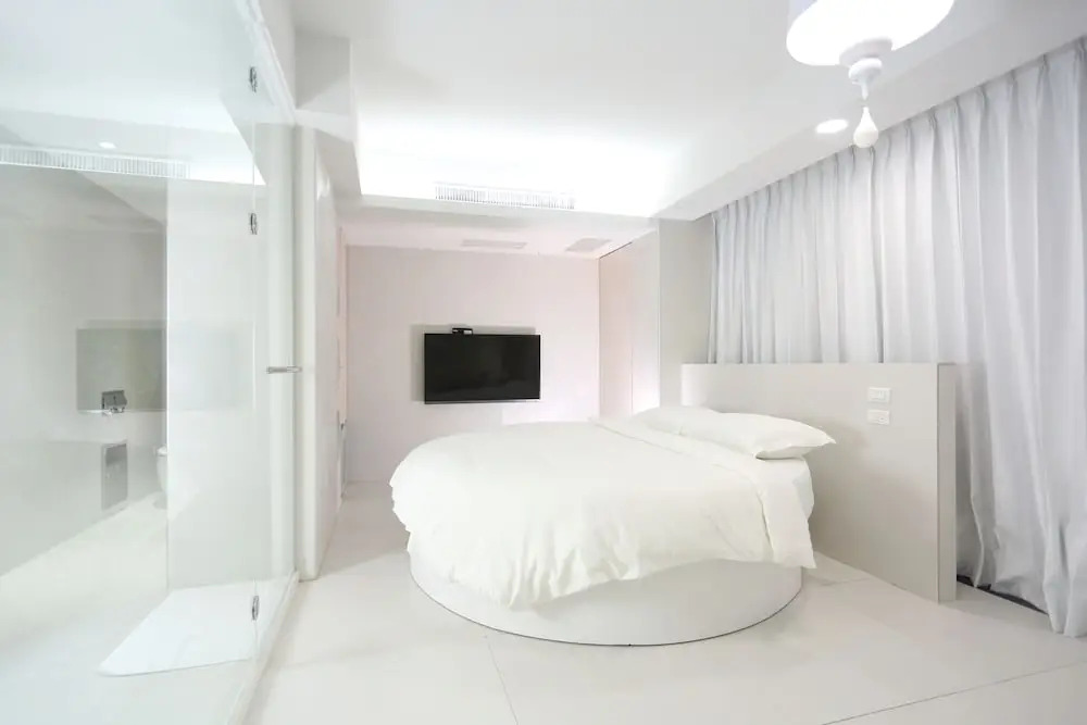 The Fantasy Apartment