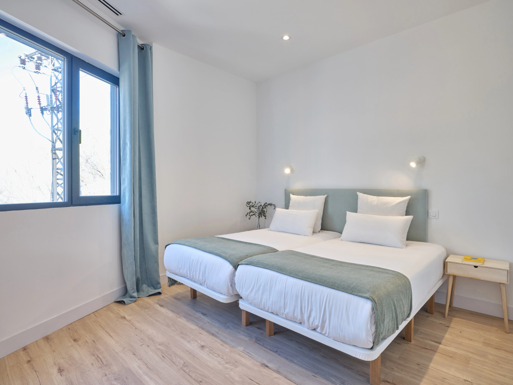 Paseo Suites Hotel