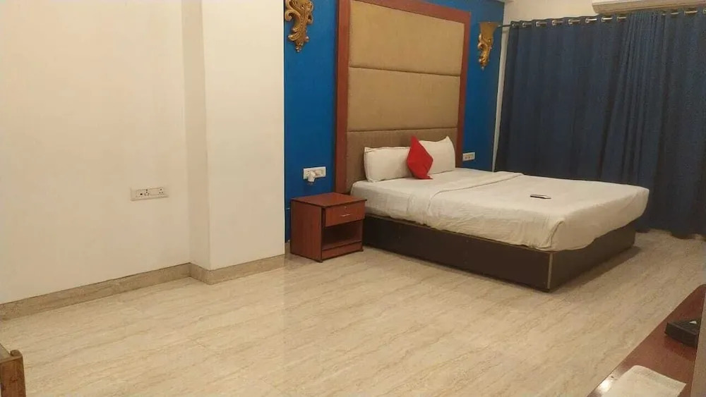 Tgn Suits - Hotel