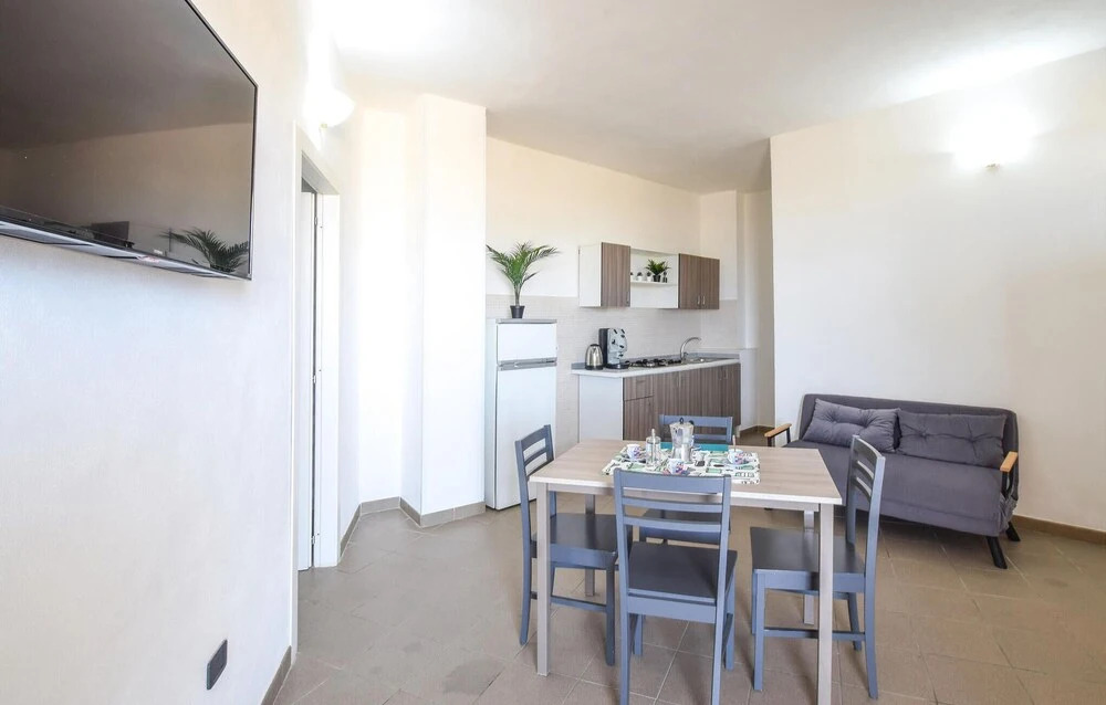 Beautiful Apartment in Marina DI Strongoli With Wifi and 1 Bedrooms