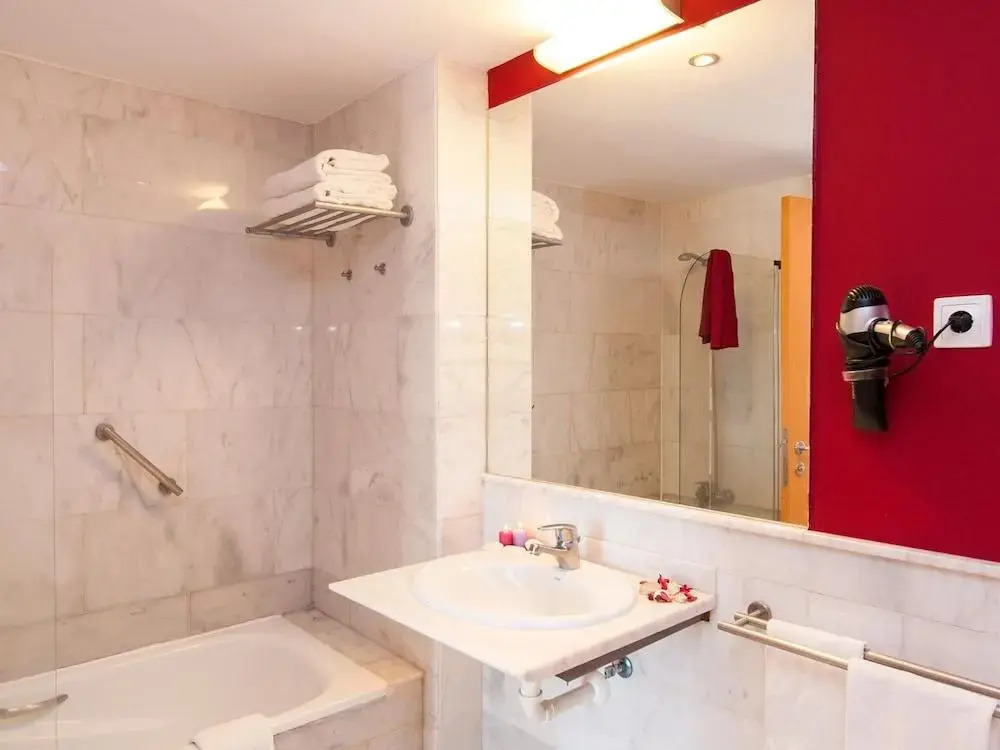 Bungalow With Communal Pool in Playa del Ingles