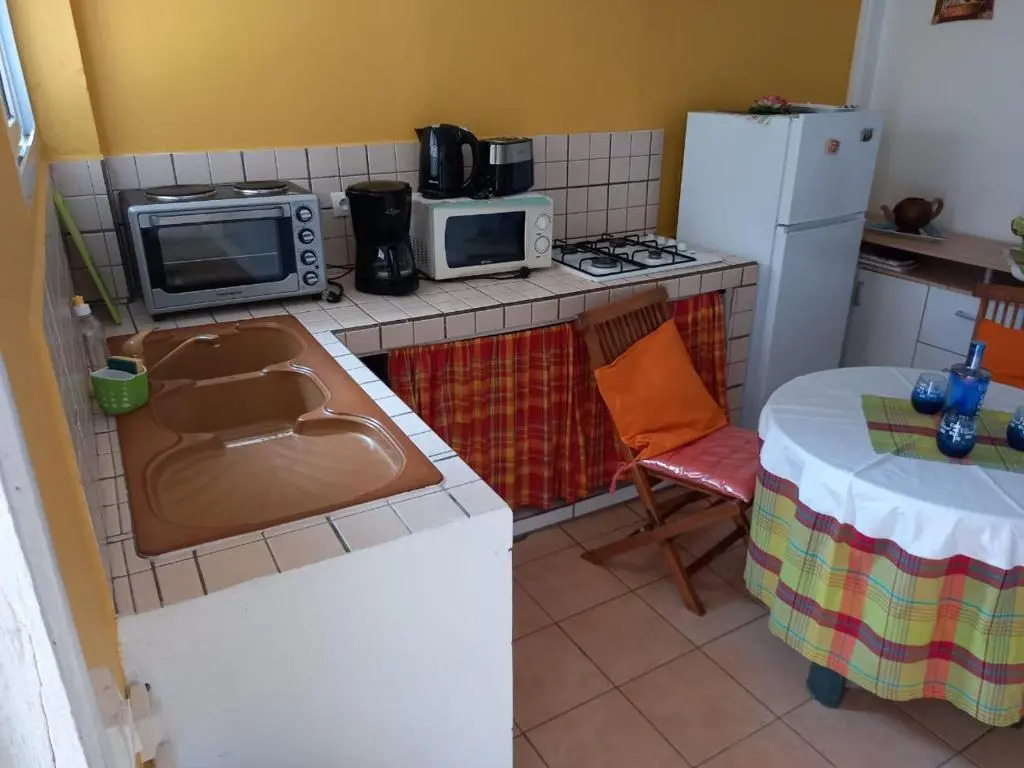 Petit appartement cosy près des plages
