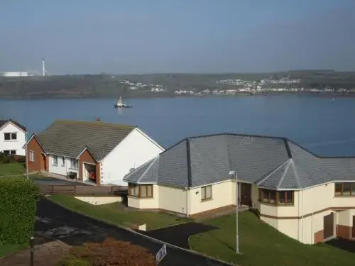 Lakeland Guest House
