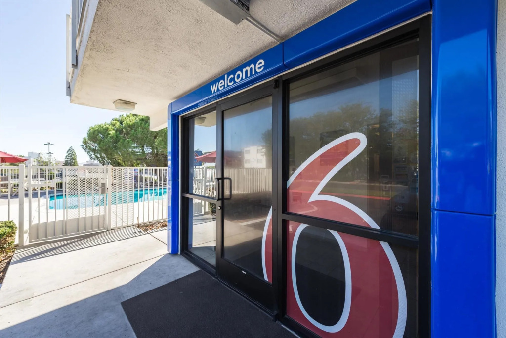 Motel 6 Reno West