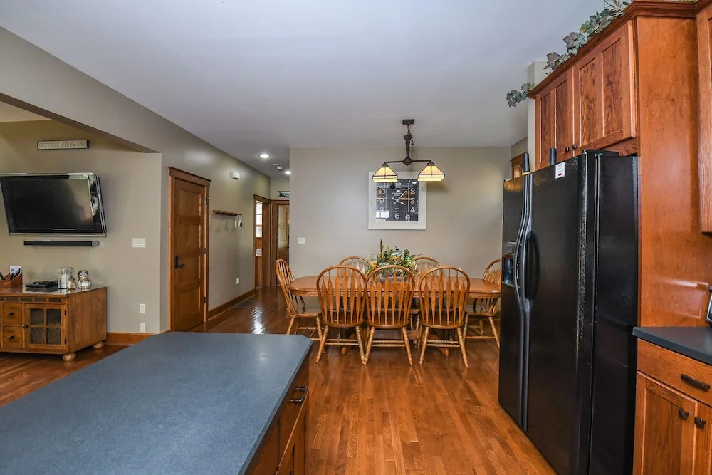 Just Relax 4 Bedroom House