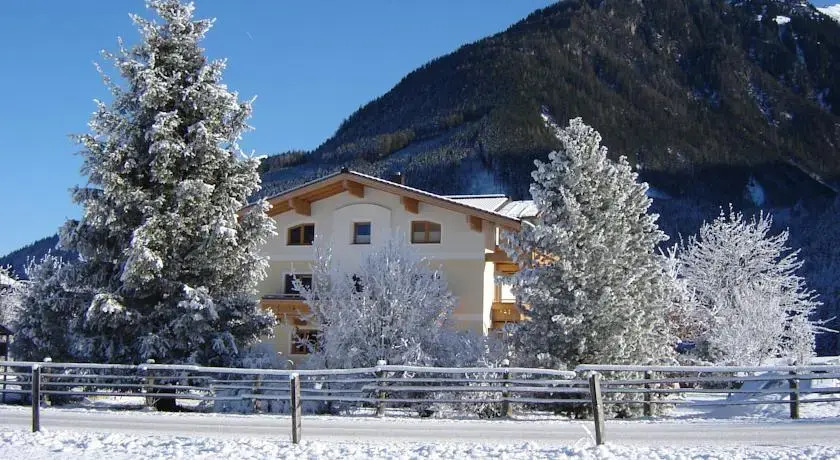 Apartment Lackerbauer